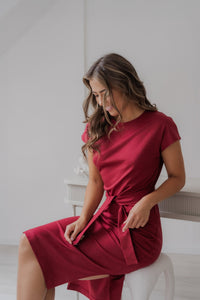Midi Dress - Red - Allureé